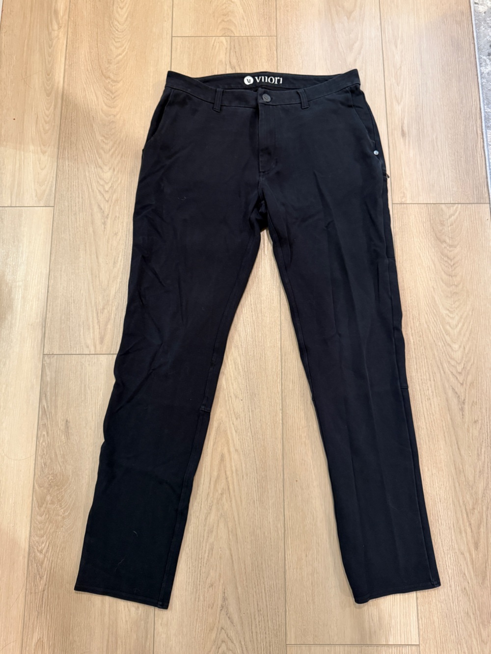 Vuori Men's Black Performance pants, size M, black